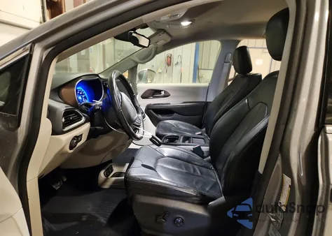 2017 Chrysler Pacifica Touring L from USA, damaged, VIN 2C4RC1BG7HR534273